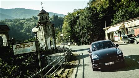 Cayenne S in Georgian mountain village