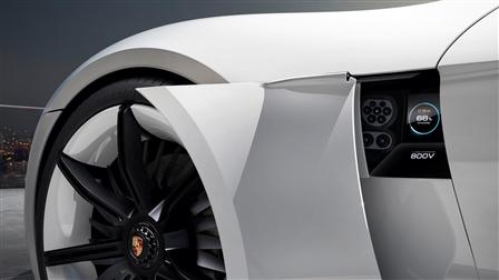 Concept Study Mission E, 800-volt port